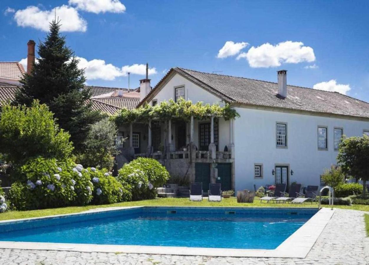 Casa De Santa Ana Da Beira Bed & Breakfast