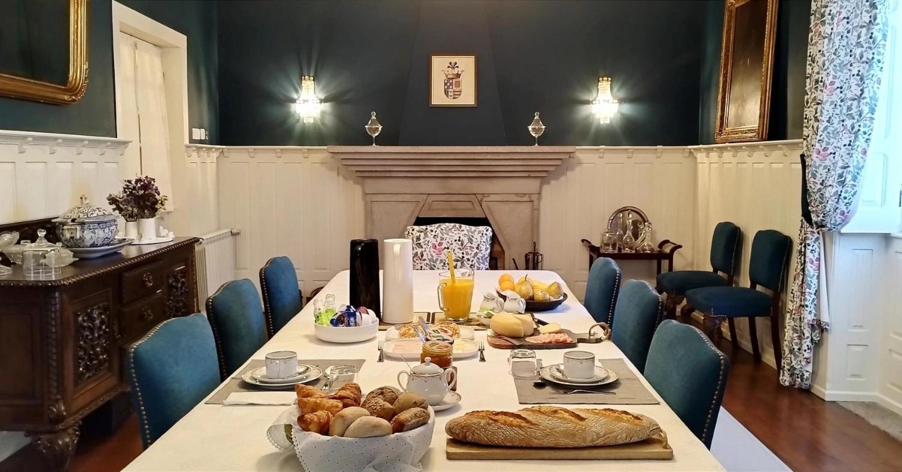 Casa De Santa Ana Da Beira Bed & Breakfast 3*