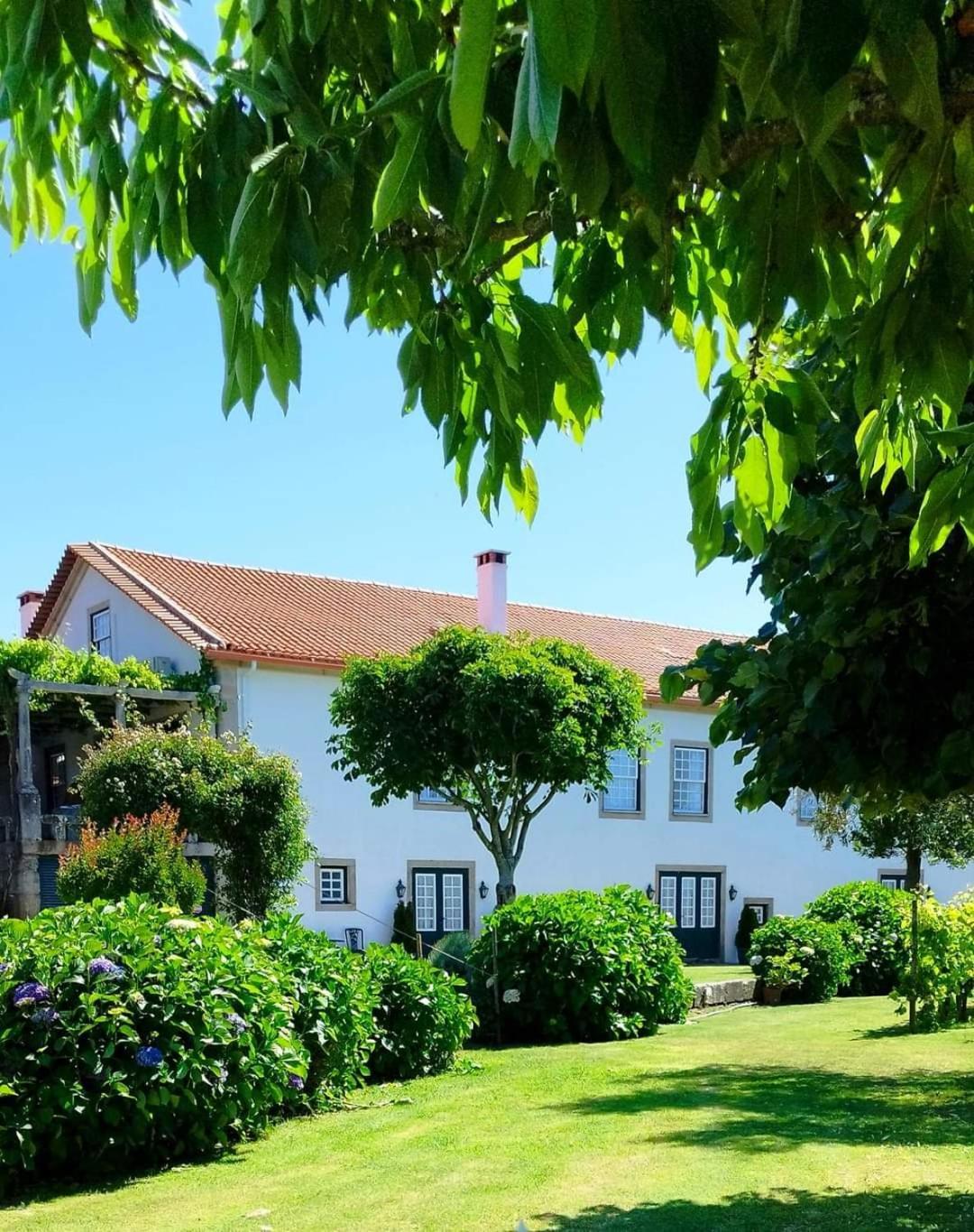 Casa De Santa Ana Da Beira Bed & Breakfast