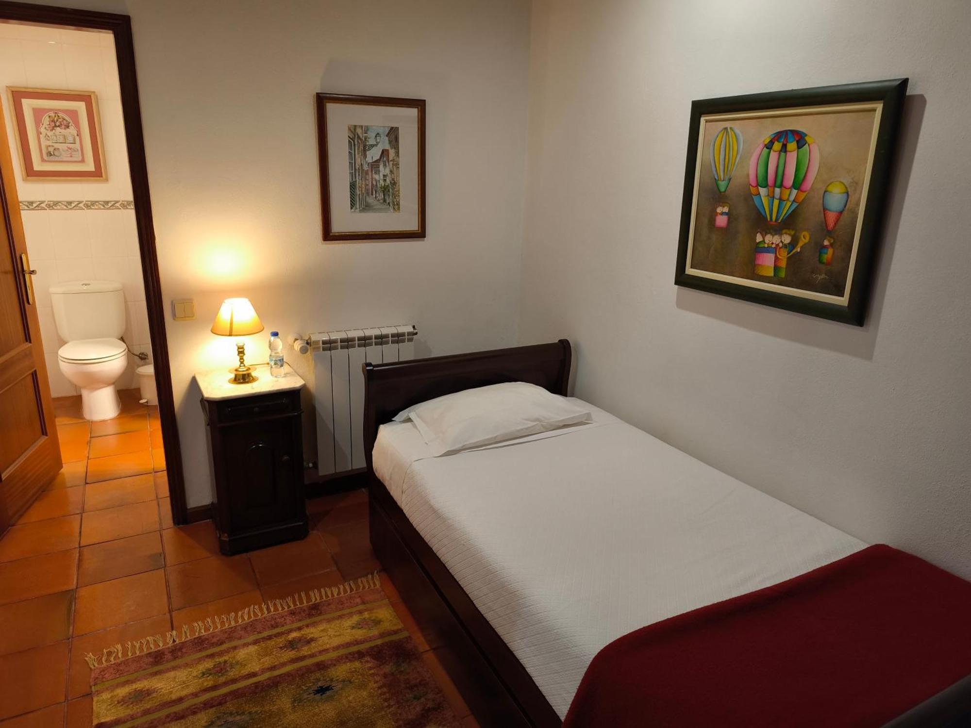 Casa De Santa Ana Da Beira Bed & Breakfast